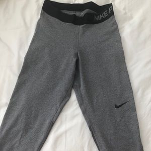 Nike Pro Mesh Grey Cropped Leggings